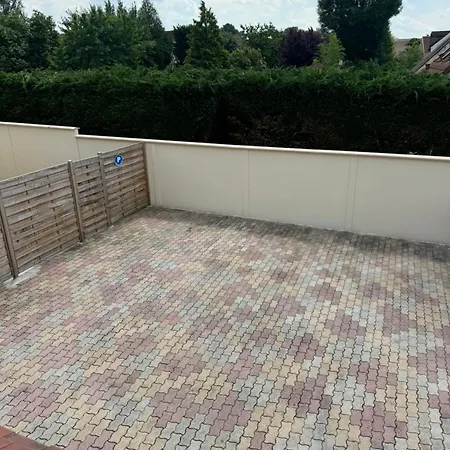 Maison Proche Disneyland , Parc Des Felins Et Coulommiers Holiday home Saint-Augustin (Seine-et-Marne)
